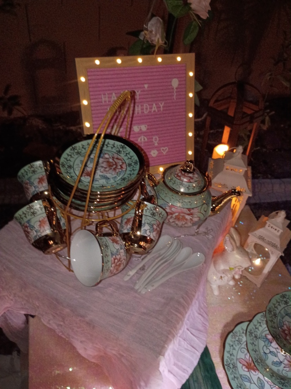 Porcelain Tea Set - Picture 4 of 6